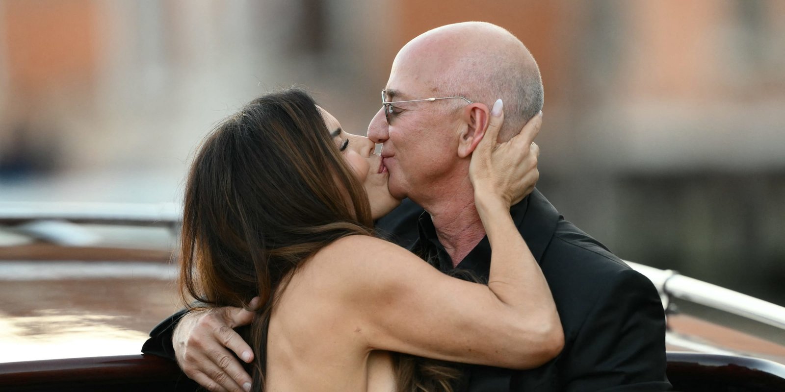Lauren Sánchez Bezos Impresses at the White House State Dinner in a Stunning Vintage Alexander McQueen Gown — Photos